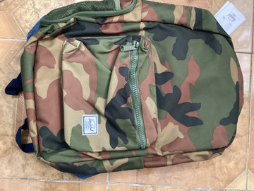 Pañalera Woodland Camo 2