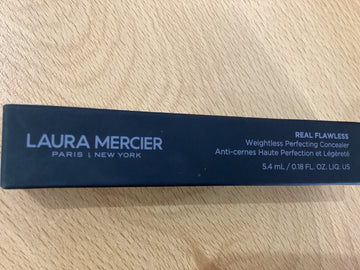 corrector facial LAURA MERCIER