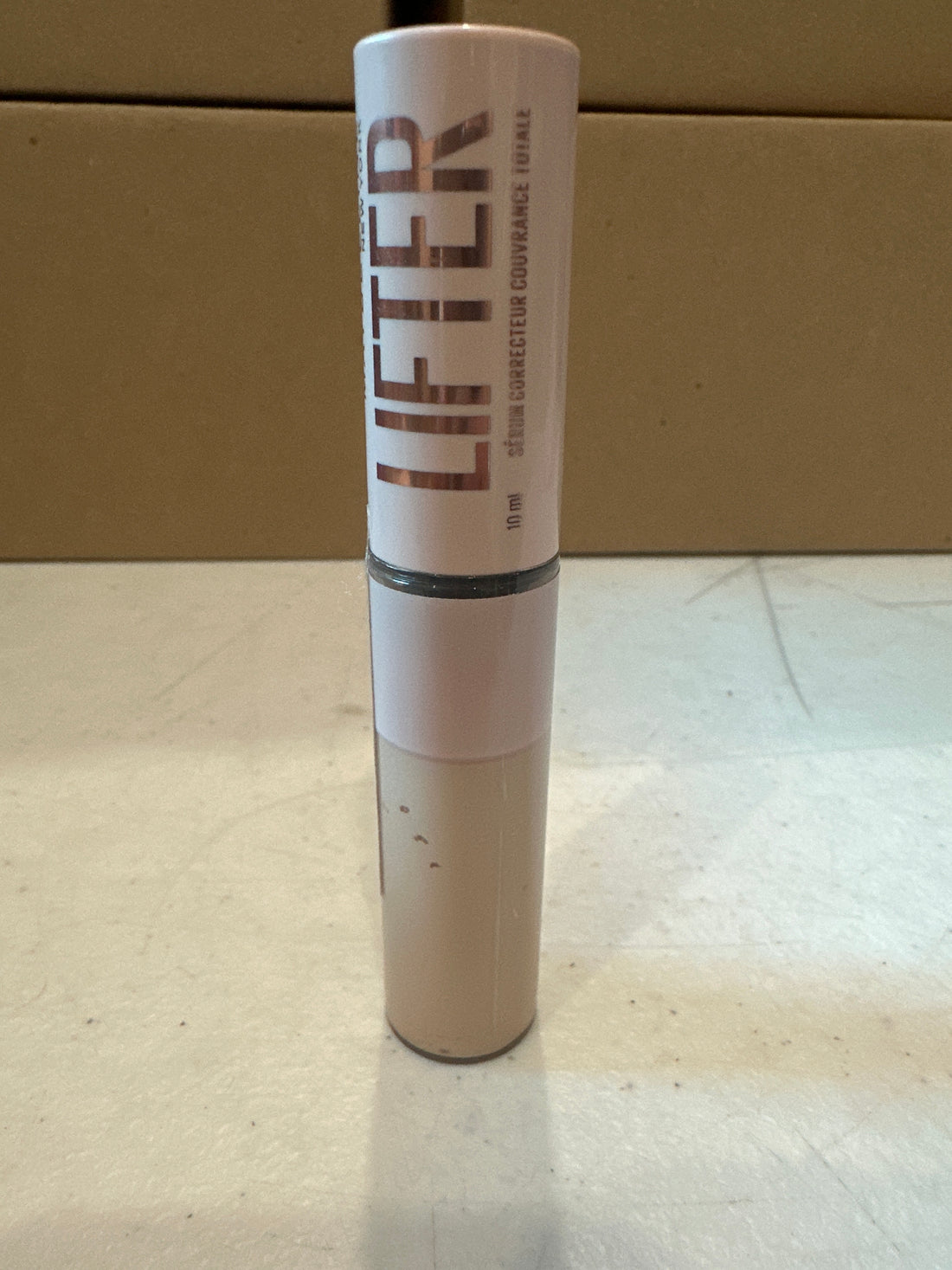MAYBELLINE Lifter Corrector y Concealer