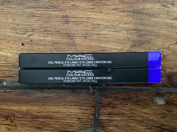 *Lapiz Delineador de ojos en gel MAC*