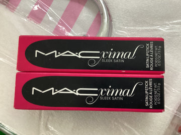 Lapiz labial satinado MACximal