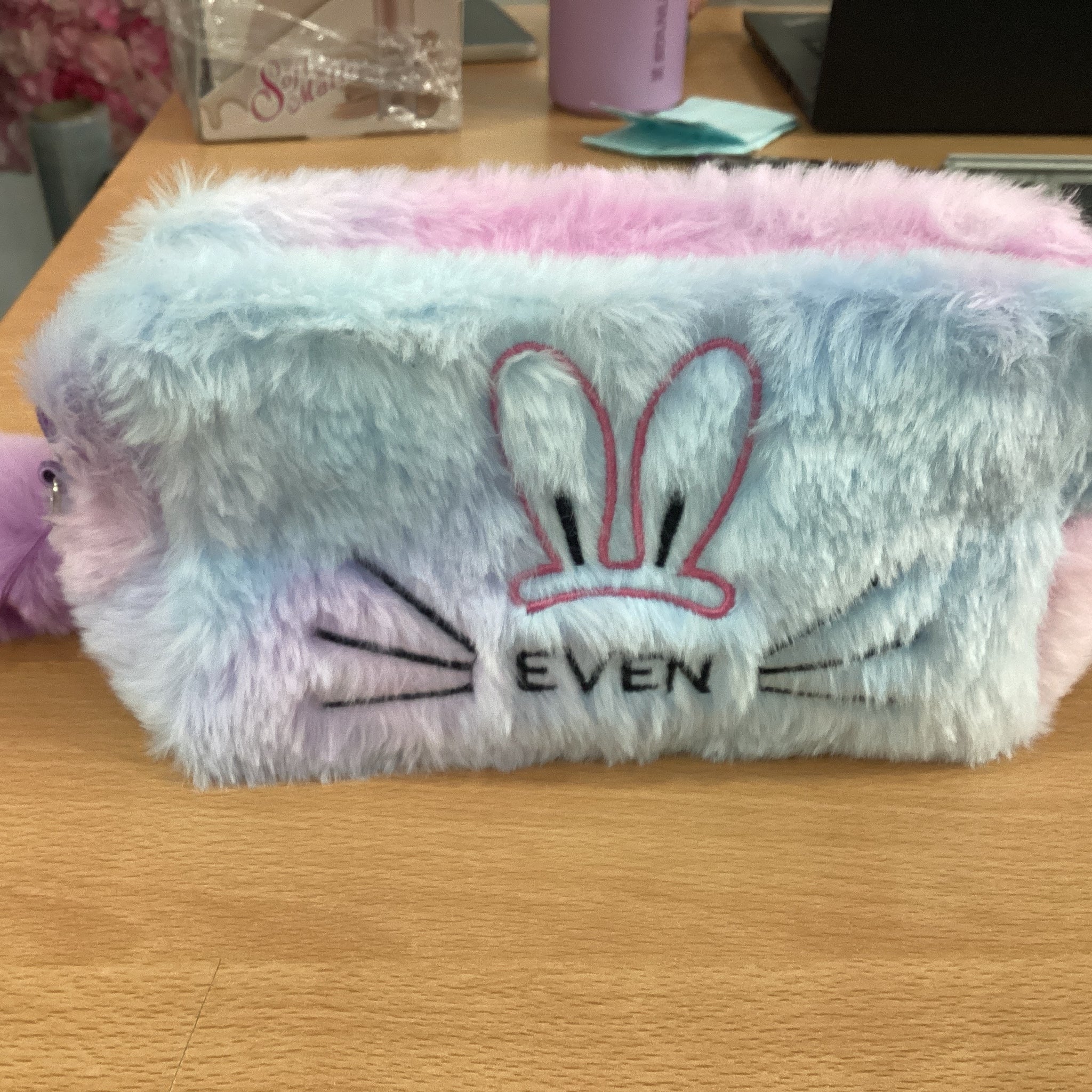 Cosmetiquera peluche