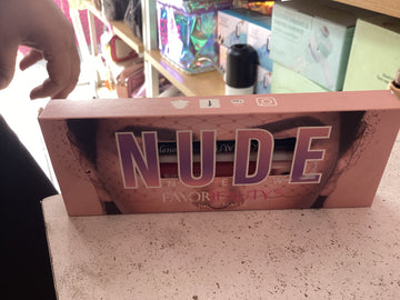 Labial nude indeleble Favor Beauty***$
