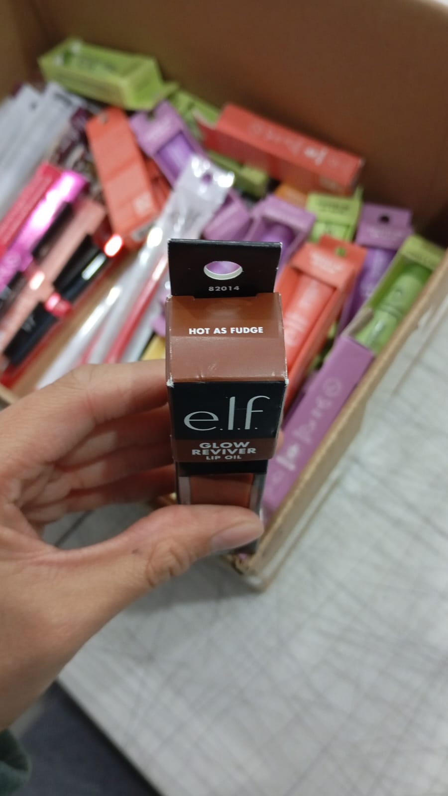 *ELF GLOW REVIVER LIP OIL*